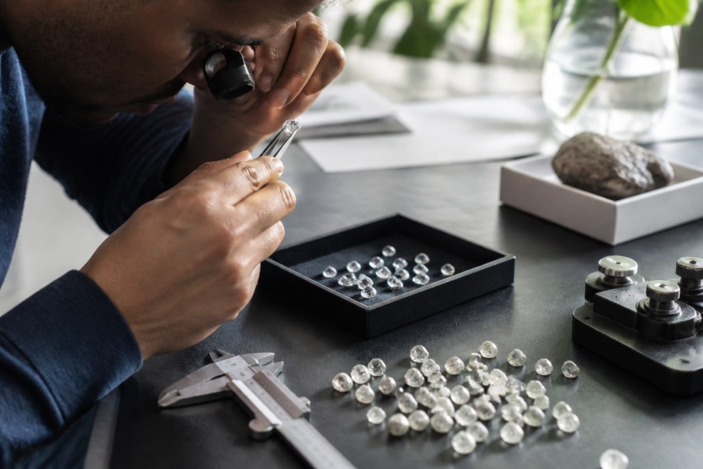How to Verify Ethical Diamond Sourcing: A Buyer's Guide
